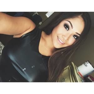 Meet your Posher, Celine